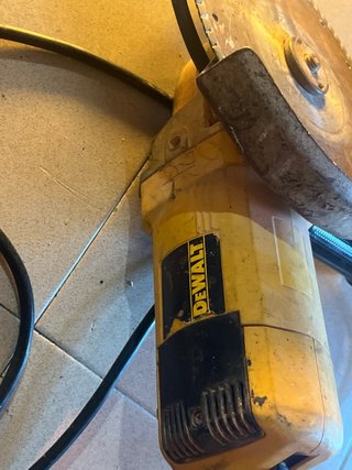 Radial o Amoladora Eléctrica
