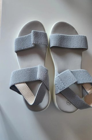 NUEVAS Sandalias grises mujer talla 41