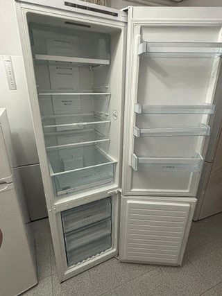 Frigorífico Bosch 60x2m