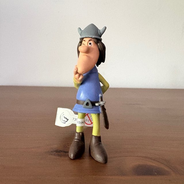 Muñeco PVC Vikingo Tjure