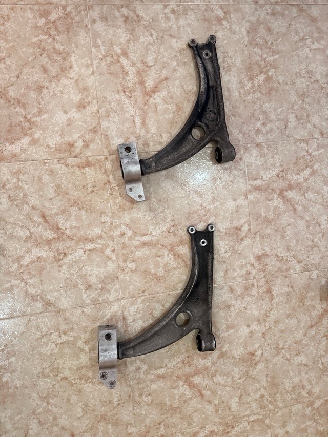 Trapecios Delanteros VW Passat B6 (2007)con 2 sine