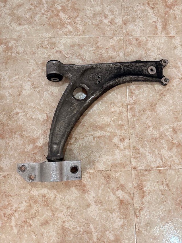 Trapecios Delanteros VW Passat B6 (2007)con 2 sine