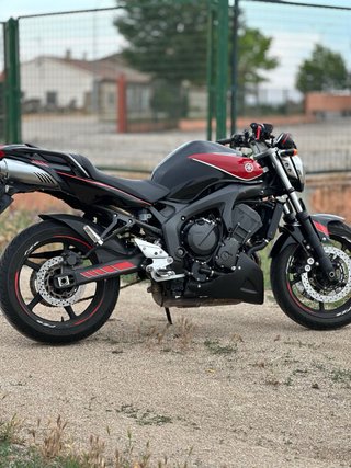 Yamaha FZ6 S2 Fazer Naked