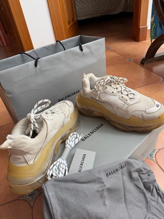 Balenciaga Triple S Beige/Blanco Talla 43
