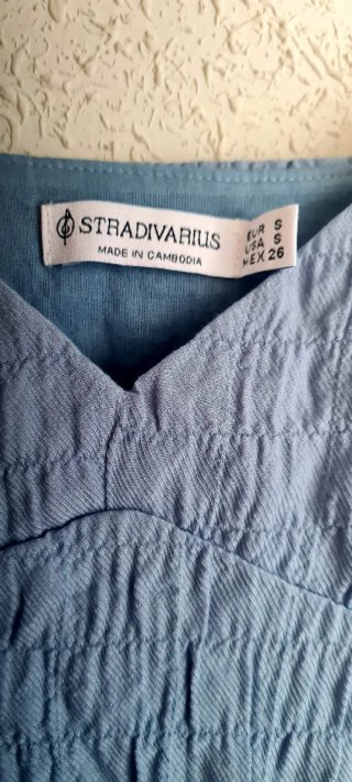 Vestido midi Stradivarius Talla S