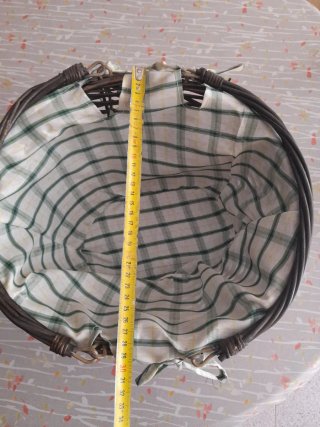 Cesta mimbre forrada tela cuadros