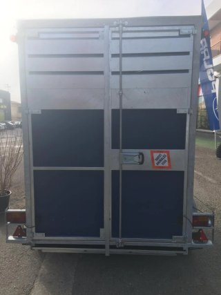 Remolque para 2 caballos