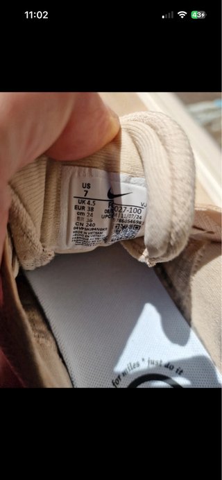 Zapatillas Nike Beige y Rosa