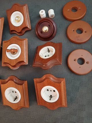 Interruptores y enchufes VINTAGE madera