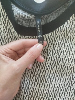 Vestido Stradivarius Negro y Blanco