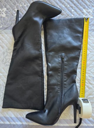 Botas altas negras de tacón