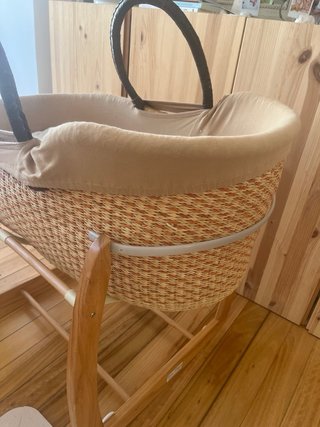 Moisés Petit Filippe mimbre y madera