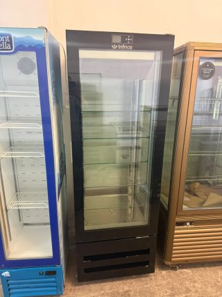 Vitrina refrigerada Infrico