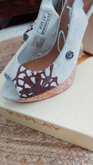 Sandalias Replay T.37 Beige/Marrón