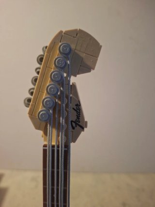 LEGO Fender Stratocaster 21329