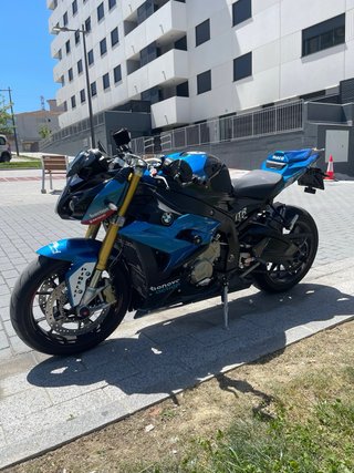 BMW S1000R