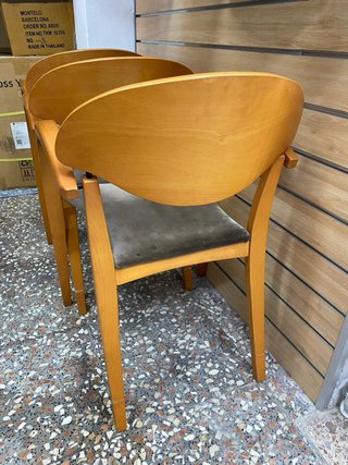 Sedie da pranzo in legno e velluto