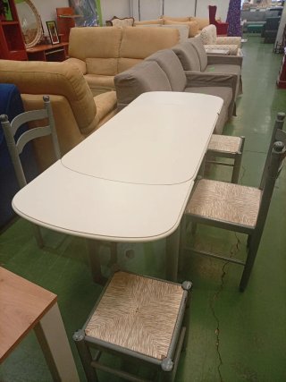 Mesa de cocina.