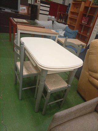 Mesa de cocina.