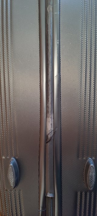 2 Maletas Rígidas (negra y marrón/gris)