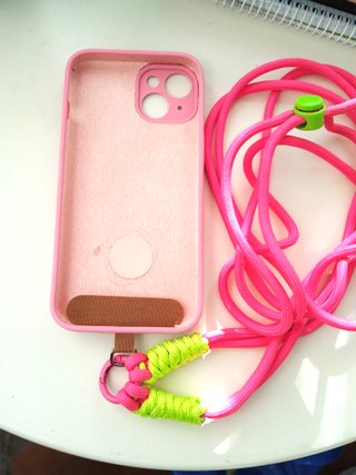 Funda iPhone 13/14 Rosa con Soporte