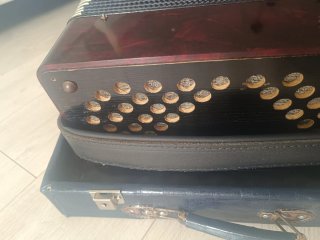 Fisarmonica Hohner Student IV 32 bassi