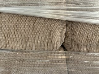 Sofá de 2 plazas en tela beige