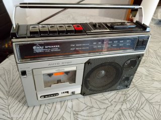 Radio Cassette Sanyo M2564F