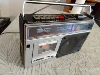Radio Cassette Sanyo M2564F