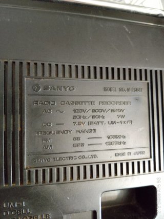 Radio Cassette Sanyo M2564F