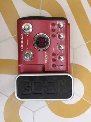 Pedalera Bajo Zoom B2.1u