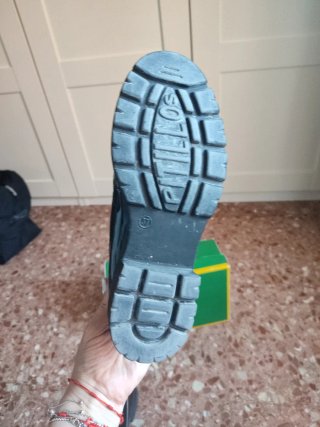 Mocasines Pitillos Charol Negro-Marrón Talla 38