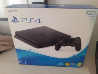 PS4 (PlayStation 4) 500GB Jet Black - Lente defect