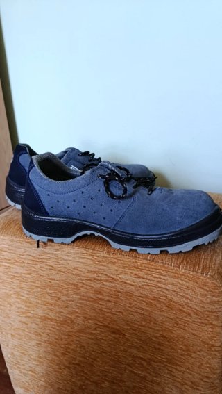 Zapatos de seguridad Robusta grises y negros