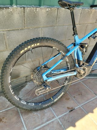 Mondraker Crafty R 2023 - 1.400km - Talla M