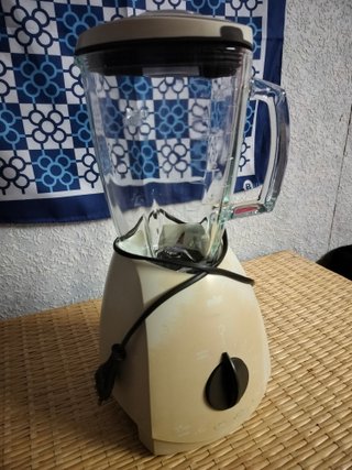 Licuadora Braun Beige