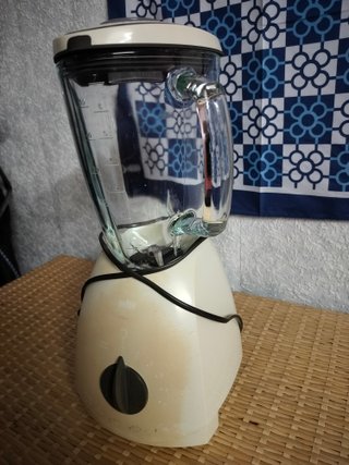 Licuadora Braun Beige