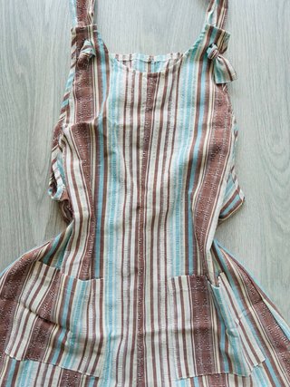Mono corto de rayas para chica de Shein. Talla S