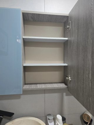 Mueble de baño con espejo