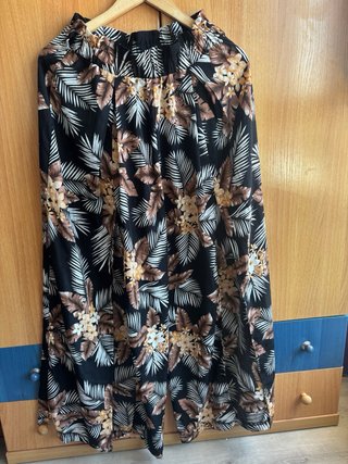 Pantalones anchos estampado tropical