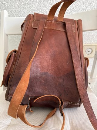 Mochila y riñonera de cuero