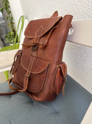 Mochila y riñonera de cuero