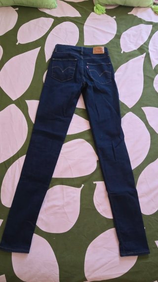 Pantalón Levi's 721 High Rise Skinny
