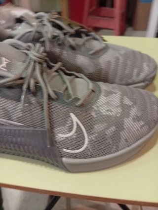 Nike Metcon 9 Gris/Blanco