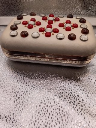 Bolso de mano Acosta con pedrería