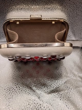 Bolso de mano Acosta con pedrería