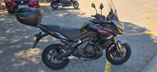 Kawasaki Versys 650 negra  con 32074 km
