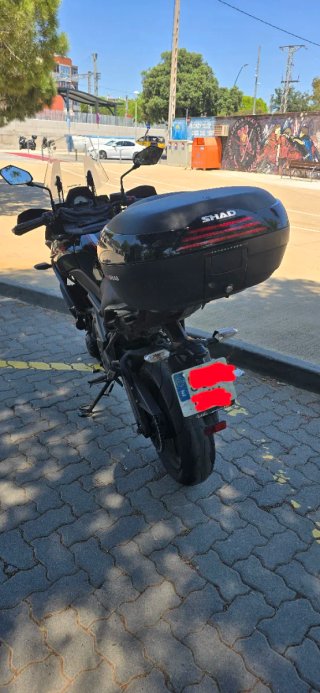 Kawasaki Versys 650 negra  con 32074 km