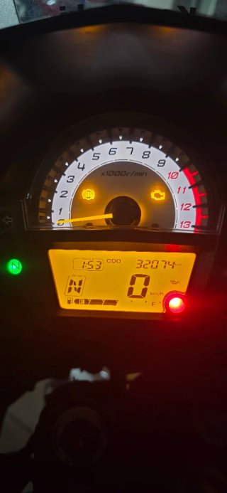 Kawasaki Versys 650 negra  con 32074 km