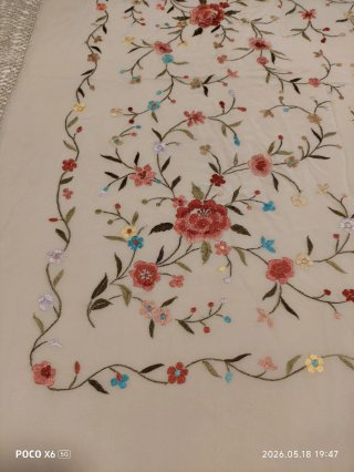 Mantón de Manila bordado a mano